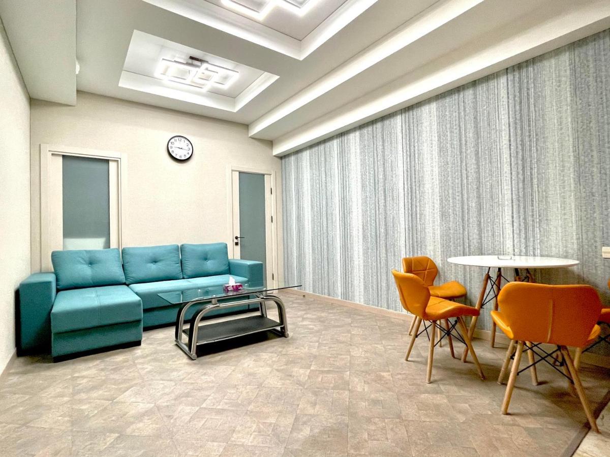 Apartments Emili 예레반 외부 사진