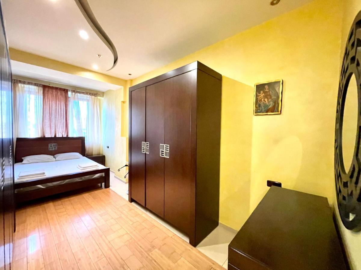 Apartments Emili 예레반 외부 사진