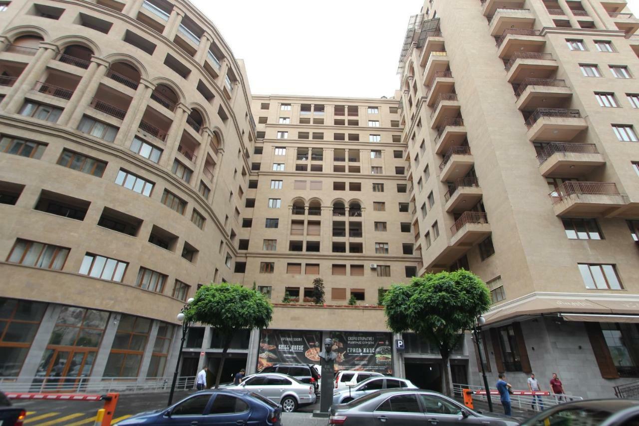 Apartments Emili 예레반 외부 사진